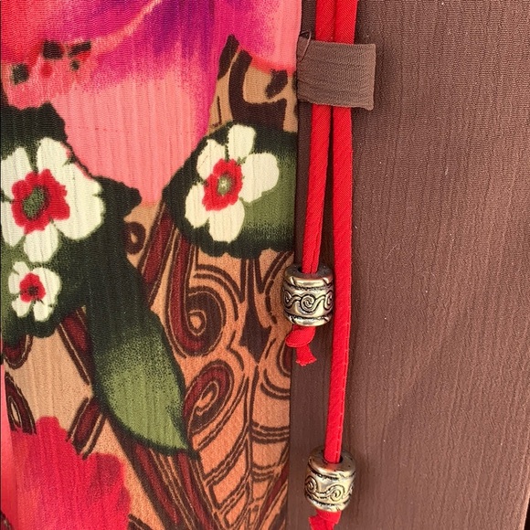 Maggie Sweet Brown Open Style Floral Print Top - Picture 5 of 10